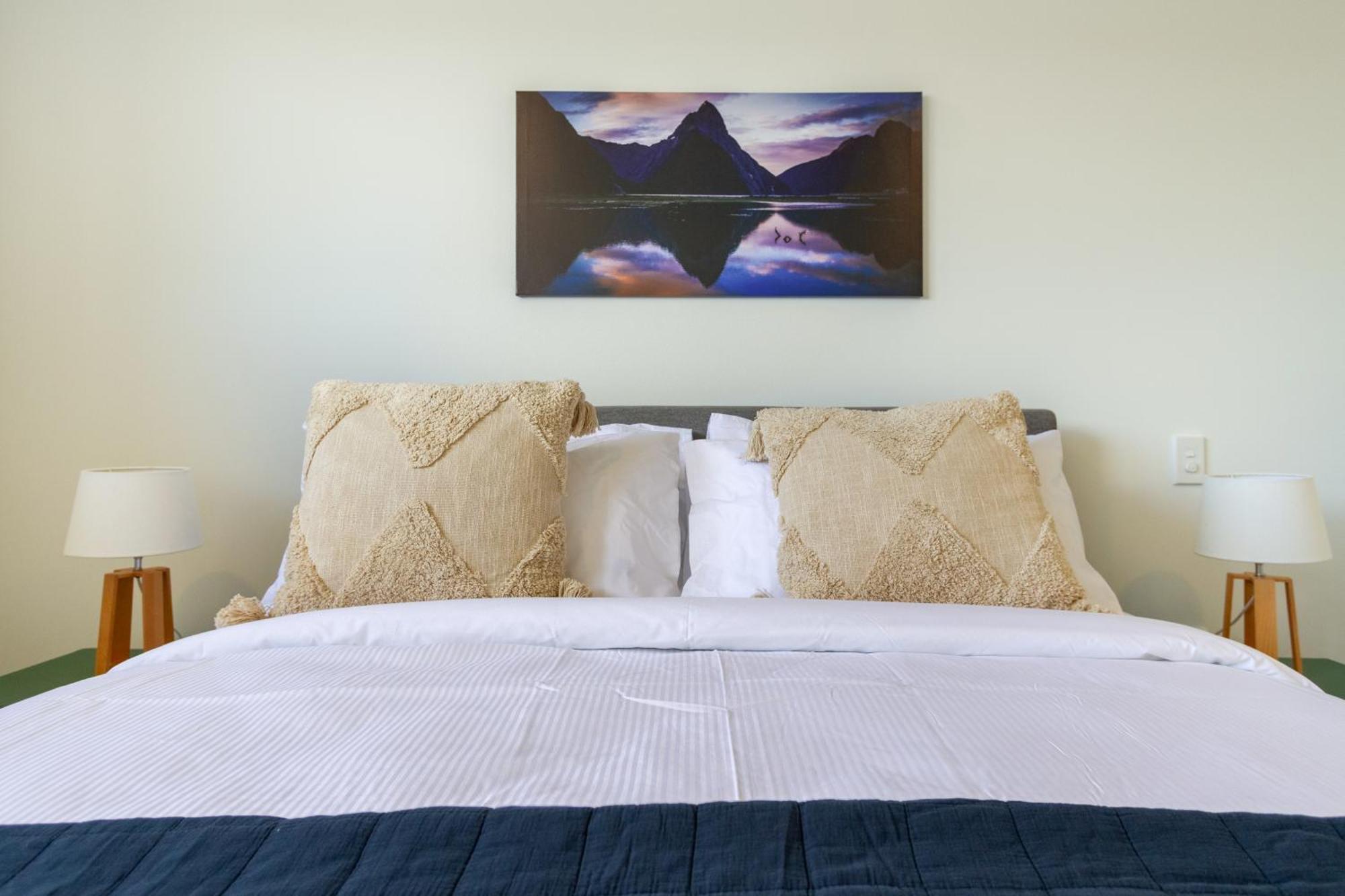 Appartement Conveniently Located 2Br Townhouse In West Akl à Auckland Extérieur photo