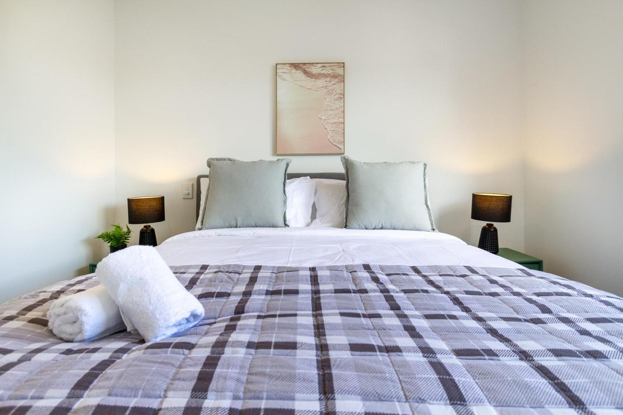 Appartement Conveniently Located 2Br Townhouse In West Akl à Auckland Extérieur photo