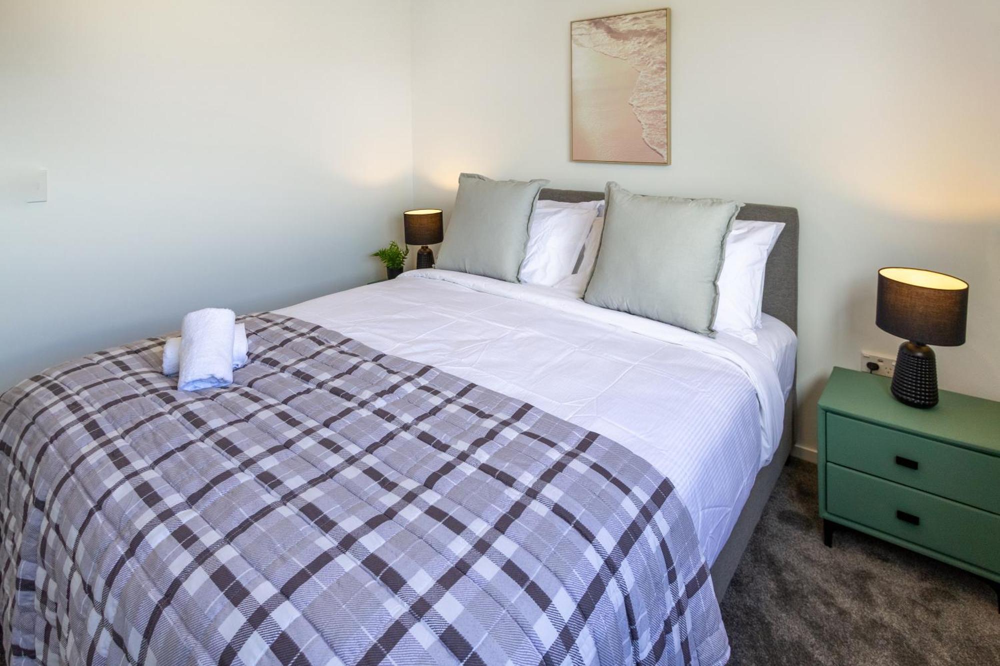 Appartement Conveniently Located 2Br Townhouse In West Akl à Auckland Extérieur photo